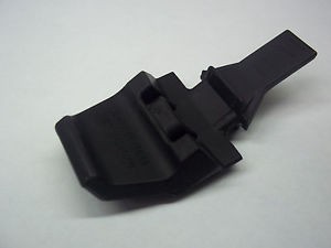 Крепление пластика снегохода BRP Can-Am 517305000 517303973