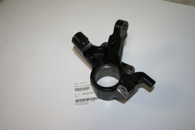 Поворотный кулак передний правый оригинальный для BRP Commander Maverick  705401549