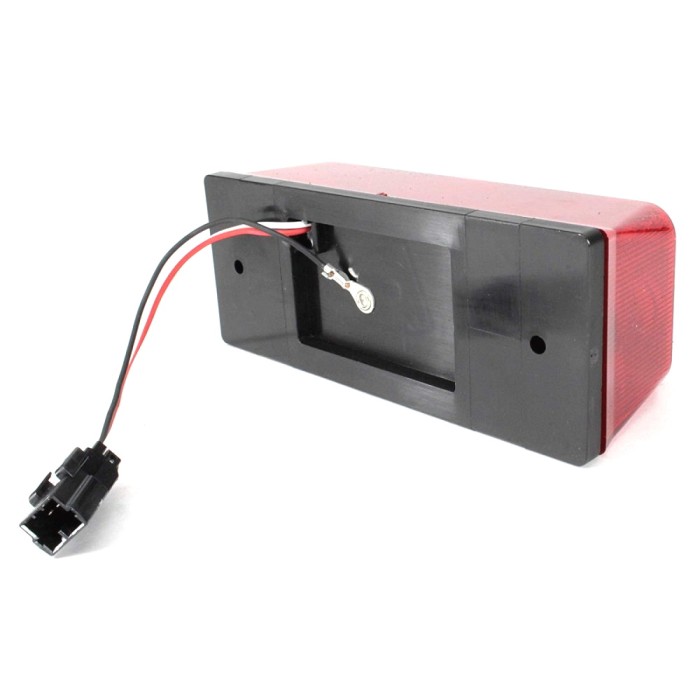 Стоп-сигнал для квадроцикла BRP Outlander G1 05-07  DS 650 05-07 710000711