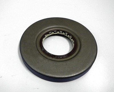 Сальник хвостовика заднего редуктора BRP Can Am Commander 705501878