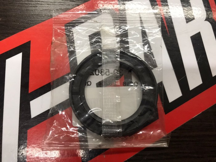 Сальник заднего редуктора квадроцикла Kawasaki KFX 700 KVF650 92049-1571 92049-0012 30-5802