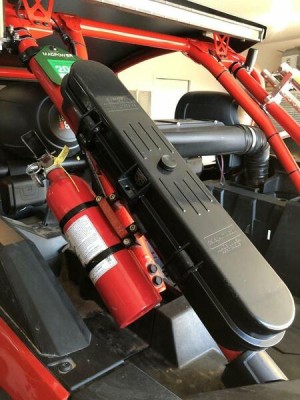 Защищенный кейс универсальный GorillaWorks для ремня вариатора Polaris RZR   Can-AM Maverick и другие UTV LH0024