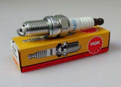 Свеча зажигания NGK DCPR8E 4179  BRP Can-Am Spyder RT RTS 4179